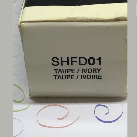 NYX Sculpt & Highlight Face Duo Taupe & Ivory - Picture 5 of 5